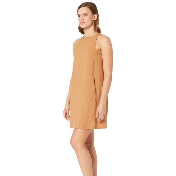 contenta shift dress